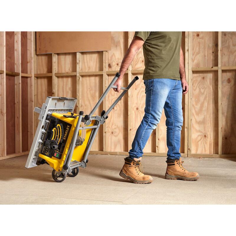 TAFELCIRKELZAAG 1800W/254MM SST1800        STANLEY