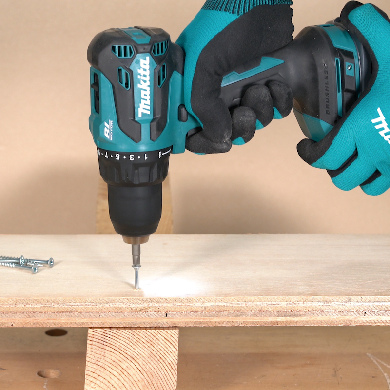 ACCUBOORSCHROEFM.18V/2X4AH  DDF490 (MAKPAC) MAKITA