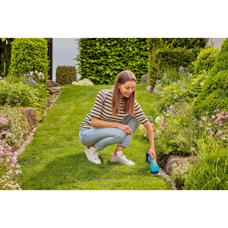 ACCU GRAS/BUXUSSCHAAR 18V/B POWERCUT       GARDEN8
