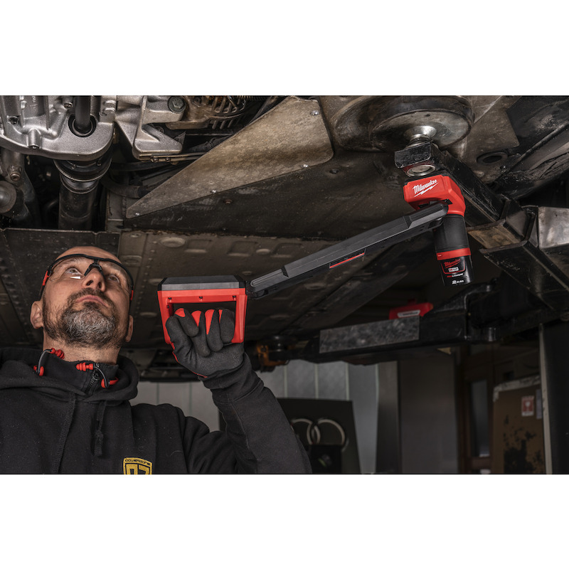 LAMPE SOUS CHASSIS          M12 UCL      MILWAUKEE