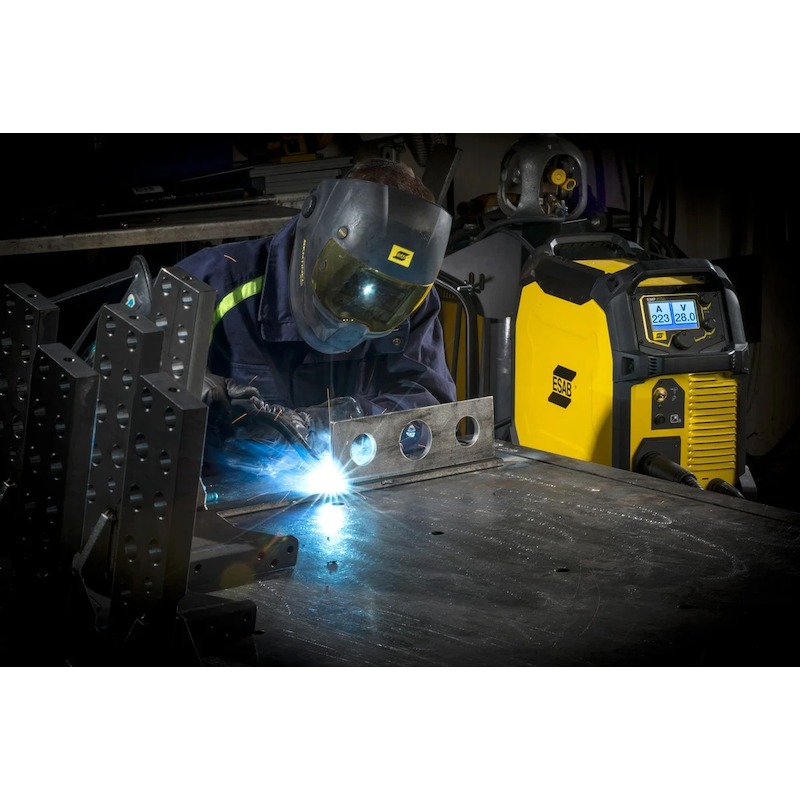 LASAPPAR. MIG/MMA/LIFT TIG  REBEL EMP 215IC   ESAB