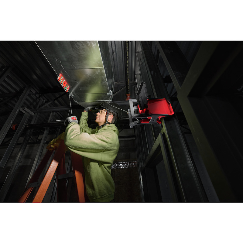LAMPE CHANTIER 18V/BODY     M18 PAL2-0   MILWAUKEE