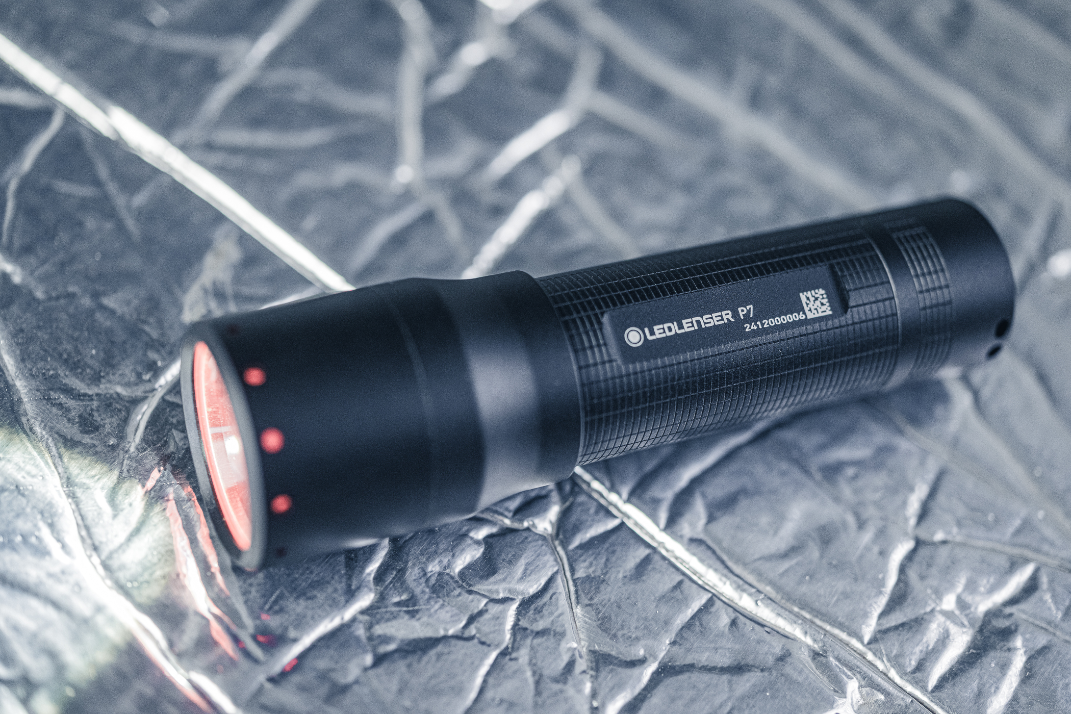 LAMPE POCHE 650LM-400M-30H  P7 (4XAAA)   LEDLENSER