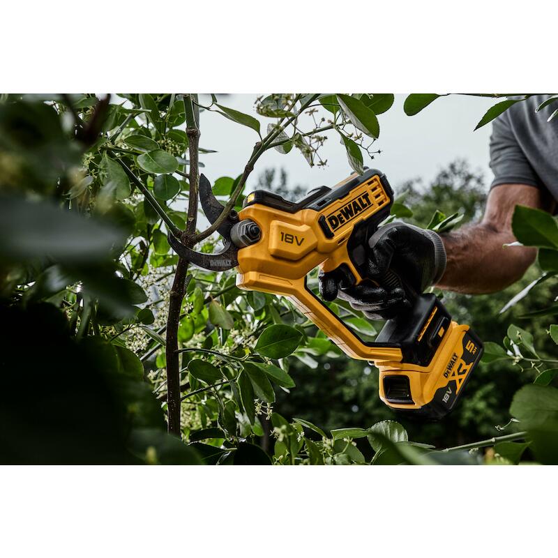 SÉCATEUR ACCU 18V/5AH       DCMPP568P1      DEWALT
