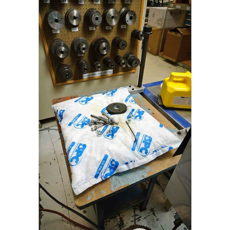 ABSORPTIEKUSSEN - SPC OIL99 - 44 L 230X230 MM (32EA)
