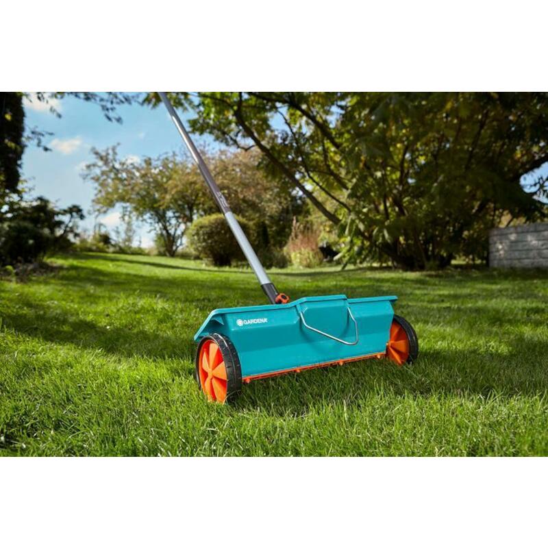 ÉPANDEUR ENGRAIS PELOUSE 3L 420 - 40CM     GARDENA