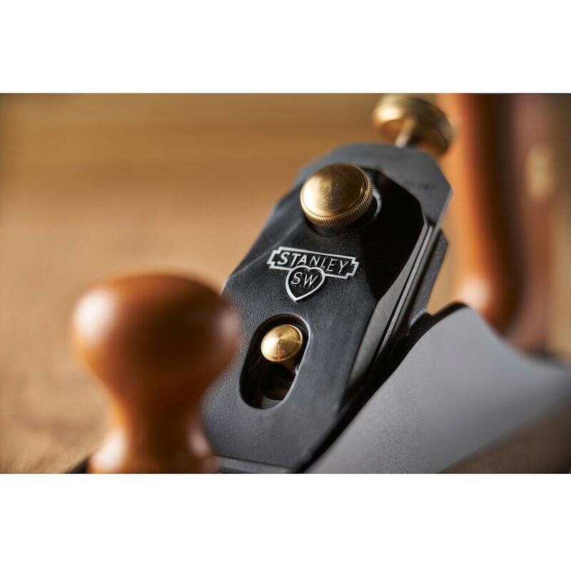 RABOT      NR 4             1-12-136 245MM STANLEY