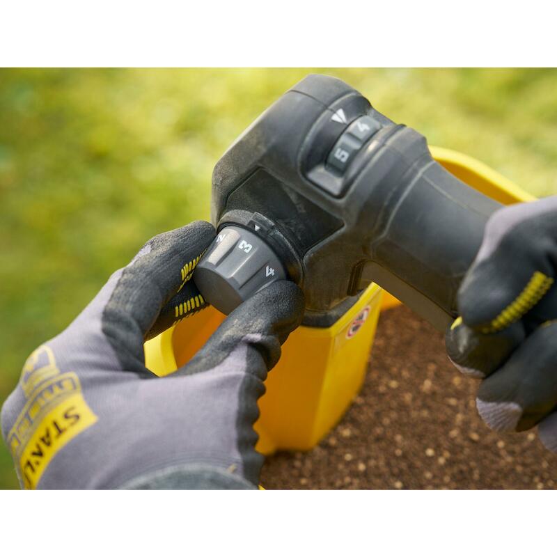 ÉPANDEUR À MAIN 18V/BODY    STCOE300B      STANLEY