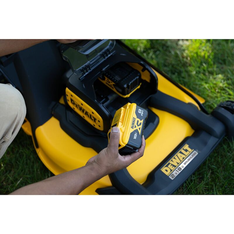 ACCUGRASMAAIER 36V/BODY     DCMWP134N-XJ    DEWALT