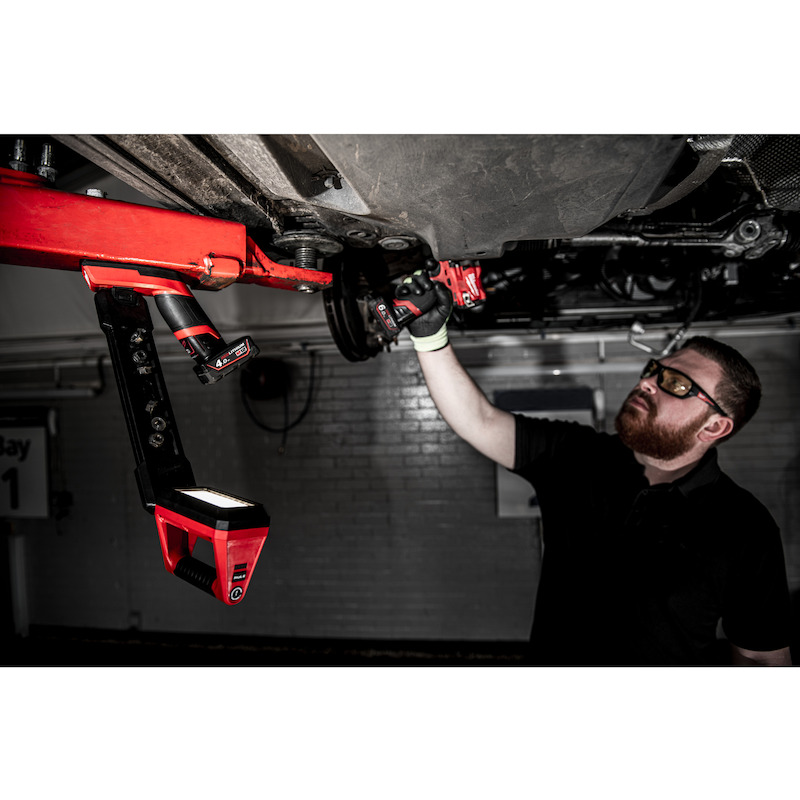 LAMPE SOUS CHASSIS          M12 UCL      MILWAUKEE