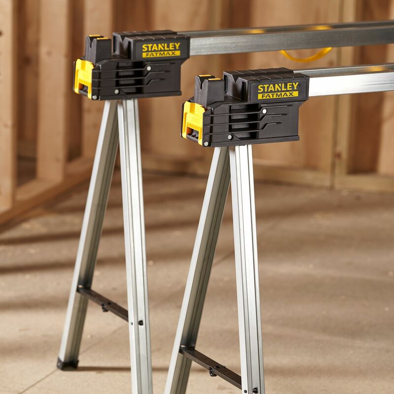 TRÉTAUX PLIABLES 900KG      FMST1-75763 (2PC)STANL