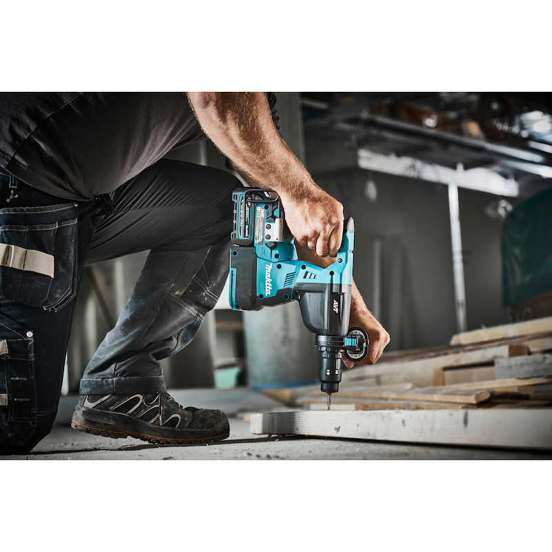 CORDLESS COMBINATION HAMMER XGT 40VMAX SDS+ - HR002GZ02 - MAKITA