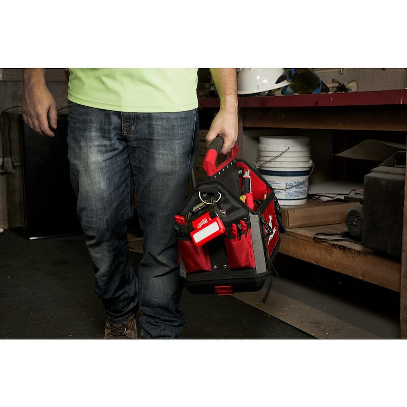 Milwaukee - Projecteur de chantier sans fil - L4 FFL-301 - 4 V - 1x 3,0 Ah - 550 lm - 03205909
