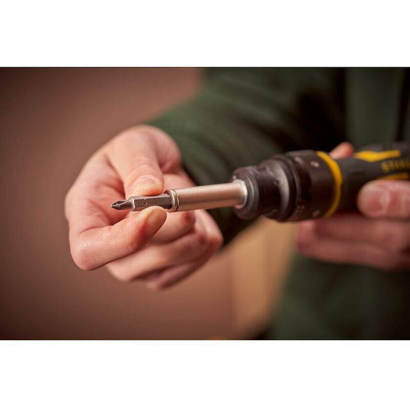 RATELSCHROEVENDRAAIER       FMHT62692-0    STANLEY