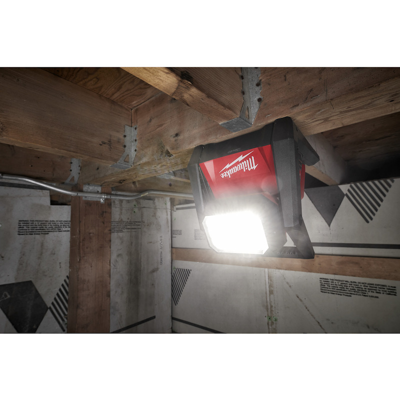 ACCUWERFLAMP 18V/BODY       M18 HOAL     MILWAUKEE