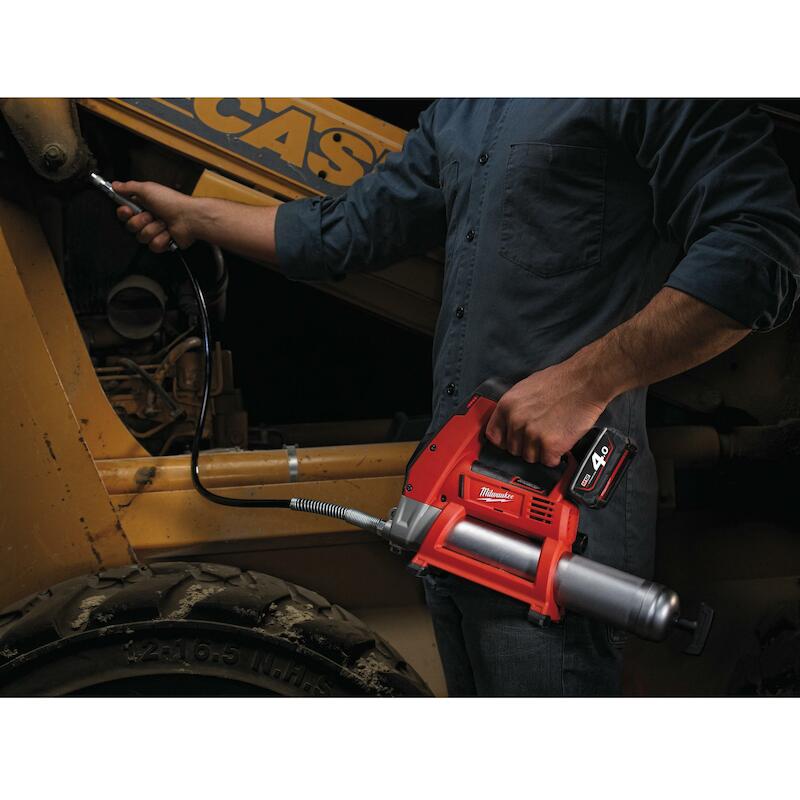 POMPE A GRAISSE 12V/4AH     M12 GG-401B(SAC)MILWAU