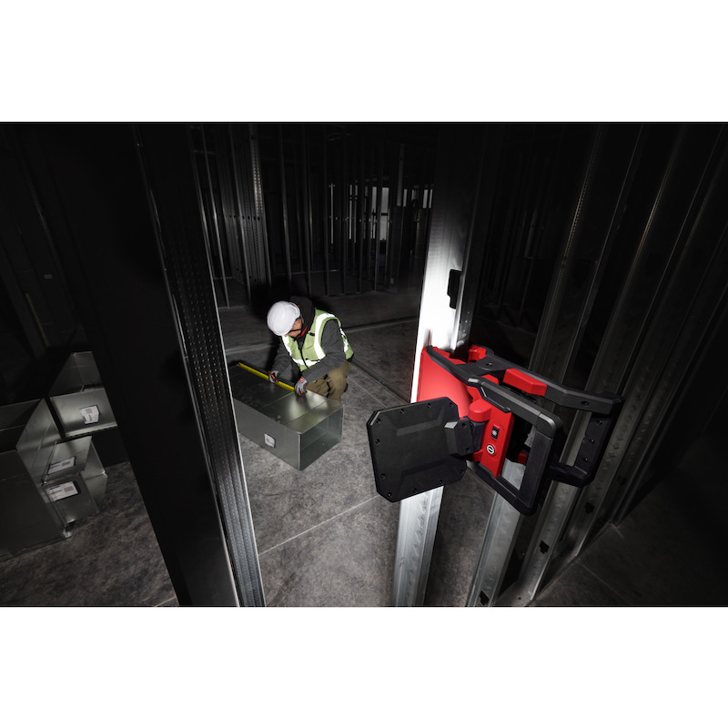 LAMPE CHANTIER 18V/BODY     M18 PAL2-0   MILWAUKEE