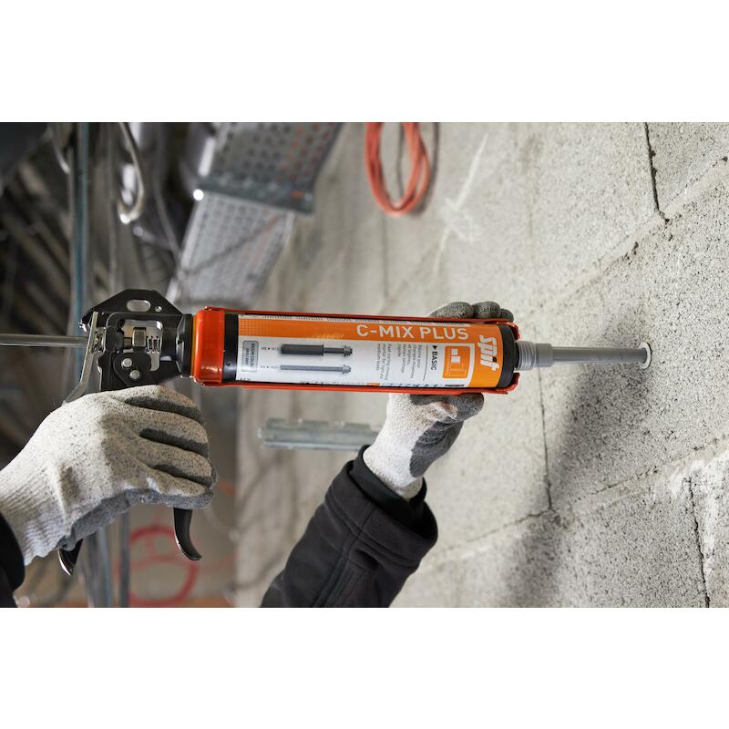 INJECTIEMORTEL 380ML        C-MIX PLUS 055881 SPIT