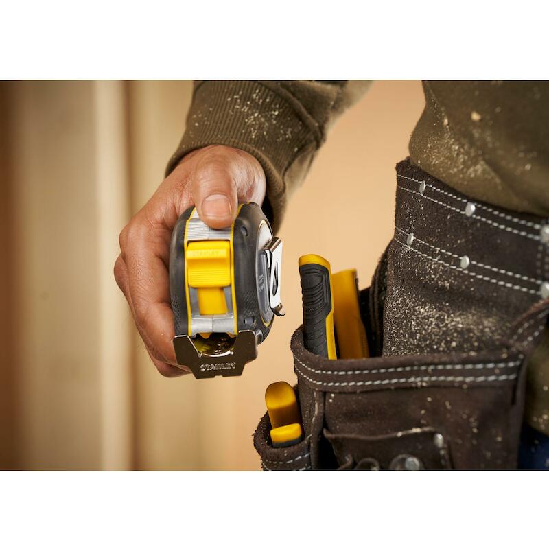 ROLMETER FM XTREME 8M       FMHT38217-0    STANLEY