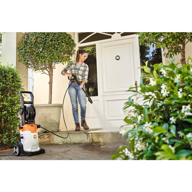 NETTOYEUR HP 2100W          RE 100 PLUS      STIHL