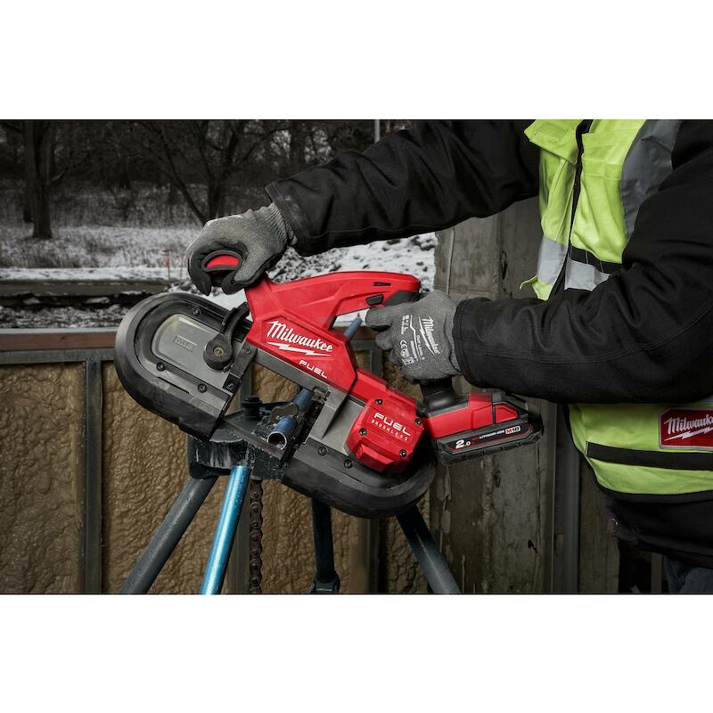 ACCU-LINTZAAG 18V/2X2AH     M18FBS85-202C MILWAUKE