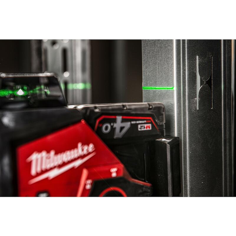 ACCUKRUISLIJNLASER 12V/4AH  M12 C3PL-401C MILWAUKE