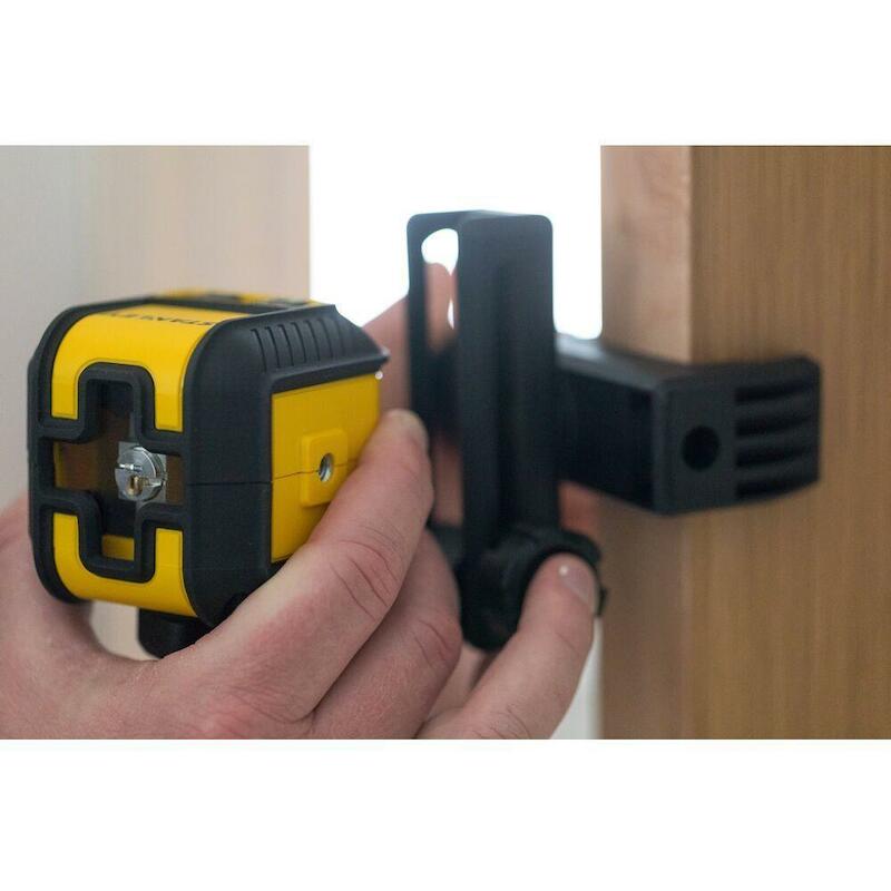 KRUISLIJNLASER CUBIX 12M    STHT77498-1 2XAA STANL