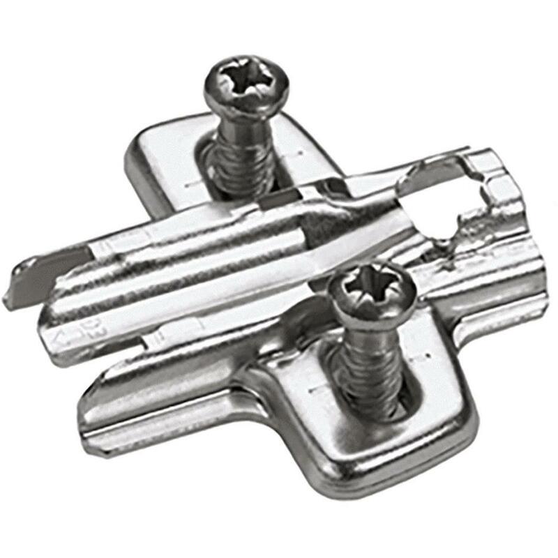 KRUISMONTAGEPLAAT +EURO SCHROEF 3.0MM HETT-9071627