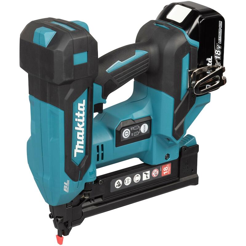 ACCU-NIETMACHINE 18V/2X5AH  DST630          MAKITA