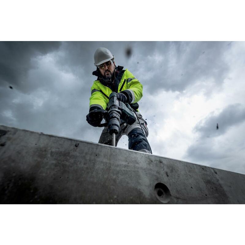 MARTEAU PERFORATEUR 1100W   MH 5            METABO