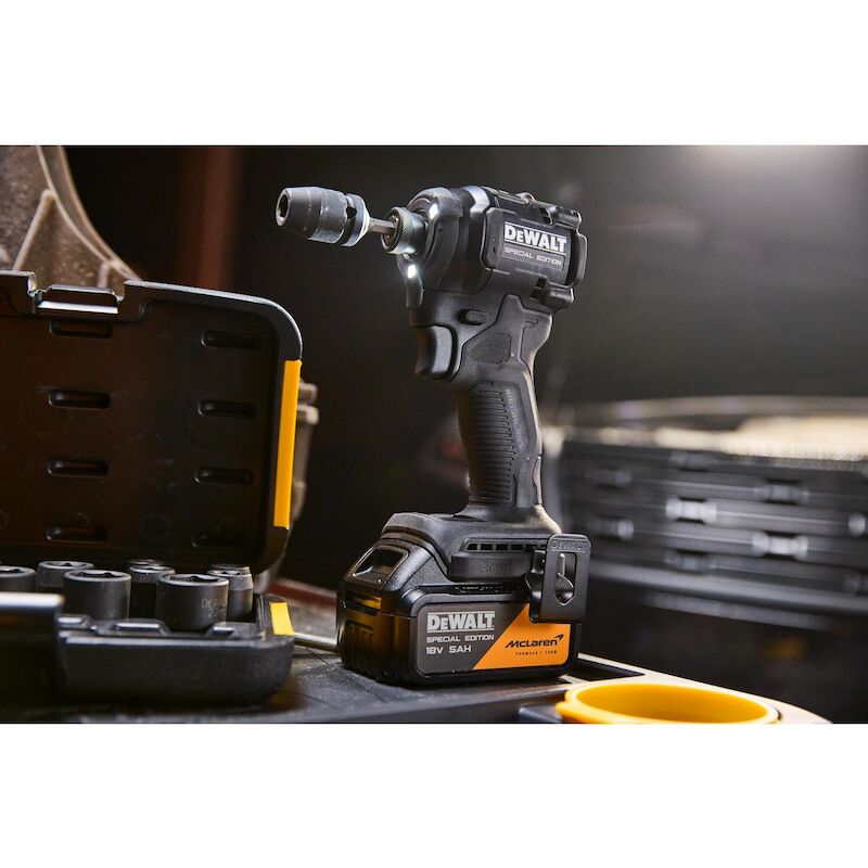 ACCUSLAGSCHROEV.18V/2X5AH   DCF86MP2T       DEWALT