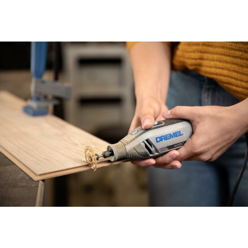 MULTITOOL 175W (KOFFER)     4250JF + 45ACC. DREMEL
