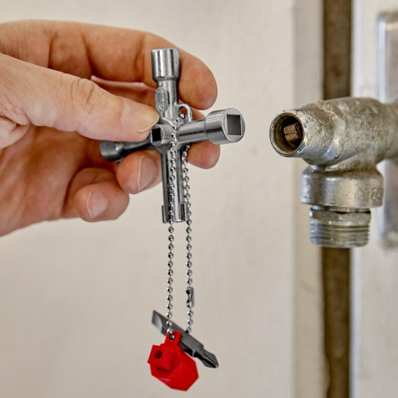 KNIPEX 1103 SCHAKELKASTSLEUTEL VOOR ALLE STANDAARDSCHAKELKASTEN EN AFSLUITSYSTEMEN 76 MM