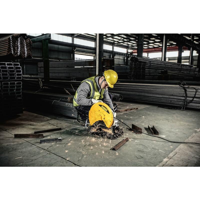 METAALZAAG 2200W/355MM      D28730          DEWALT
