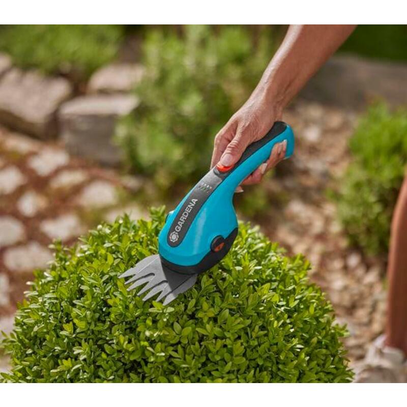 ACCUGRASSCHAAR+STEEL+WIELEN COMFORTCUT LI  GARDENA