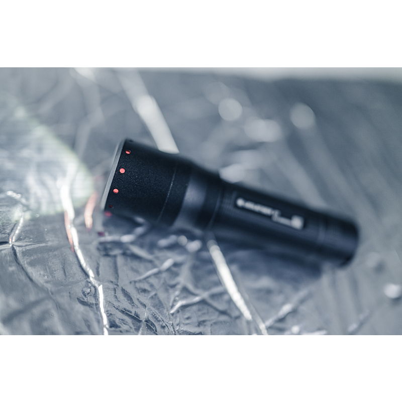 Ledlenser - Zaklamp - P7 - 650 lm - 400 m - IP54 - 4X aaa - 03384158