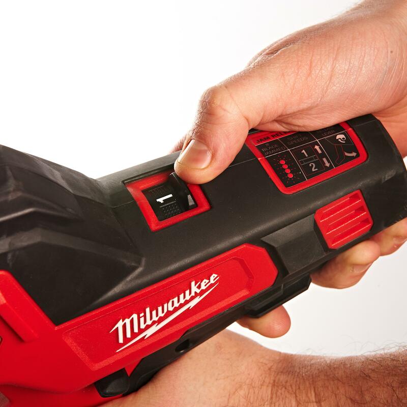 COUPE-CABLE/ACCU 12V/BODY   M12 CC-0     MILWAUKEE