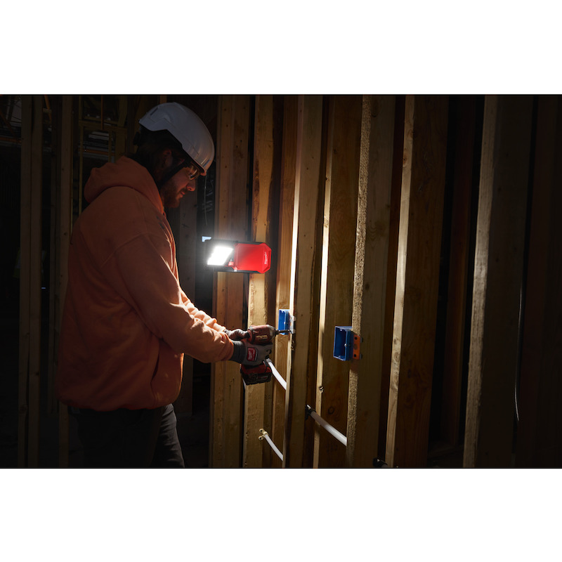 LAMPE CHANTIER 18V/BODY     M18 PAL2-0   MILWAUKEE