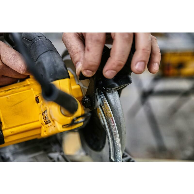 CIRKELZAAG 1600W +RAIL      DWE576K(KOFFER) DEWALT