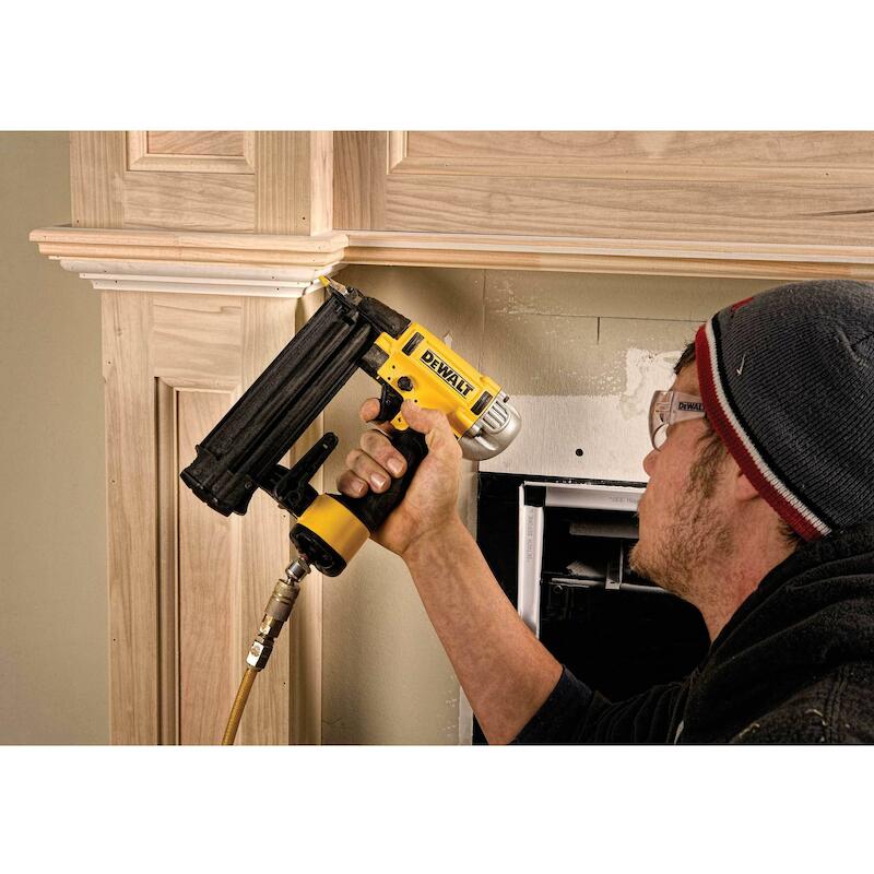 CLOUEUR FINITION PNEU. 50MM DPN1850PP       DEWALT