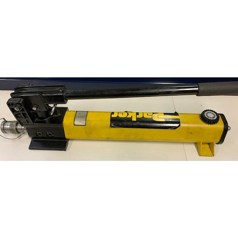 POMPE HYDRAULIQUE A MAIN    82C-2HP         PARKER