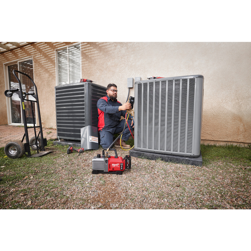 POMPE À VIDE ACCU 18V/8AH   M18 FVP5-801 MILWAUKEE
