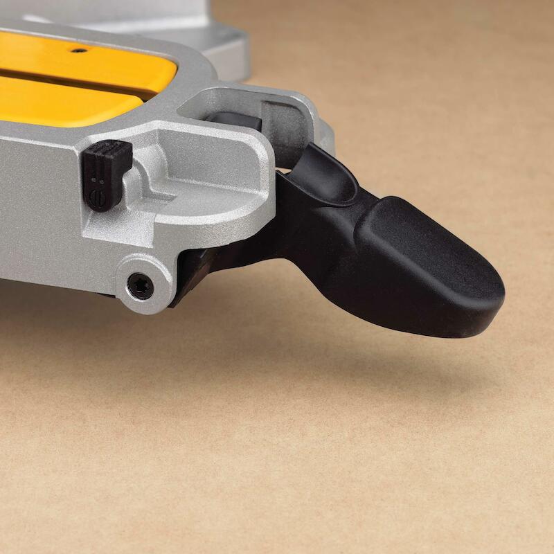 AFKORTZAAG 1675W/305MM      DWS780          DEWALT