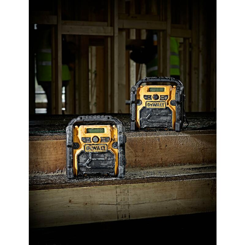 RADIO AM/FM 10,8 - 18V      DCR019 - COMPACT DEWAL