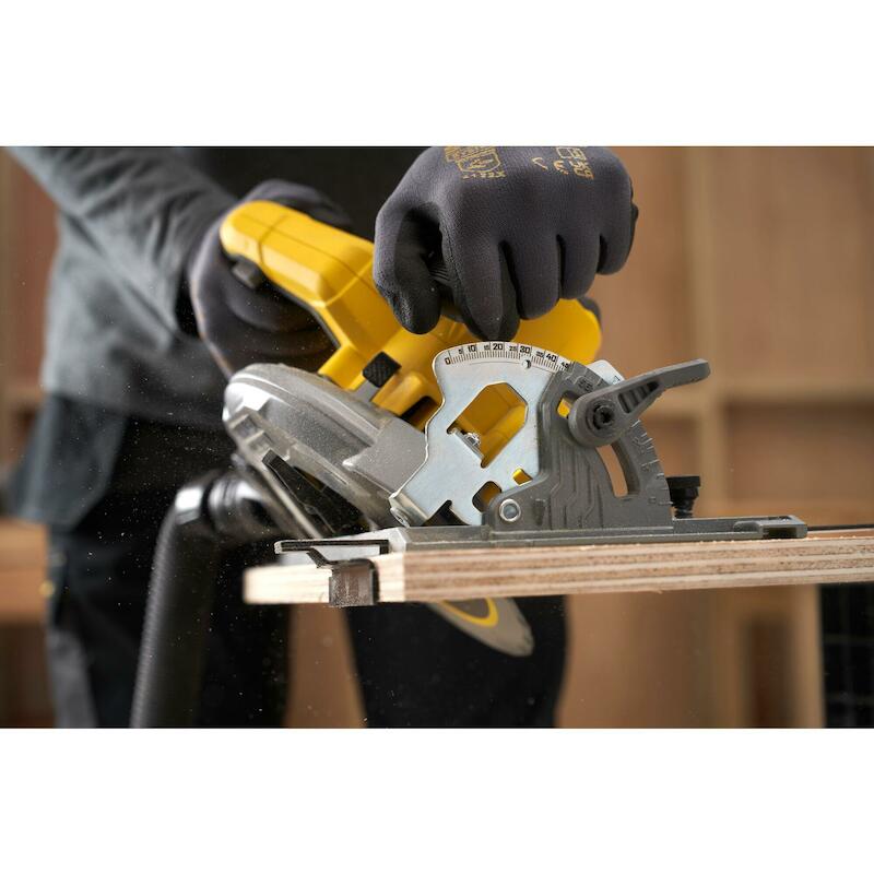 ACCUCIRKELZAAG 18V/BODY     SFMCS551B      STANLEY