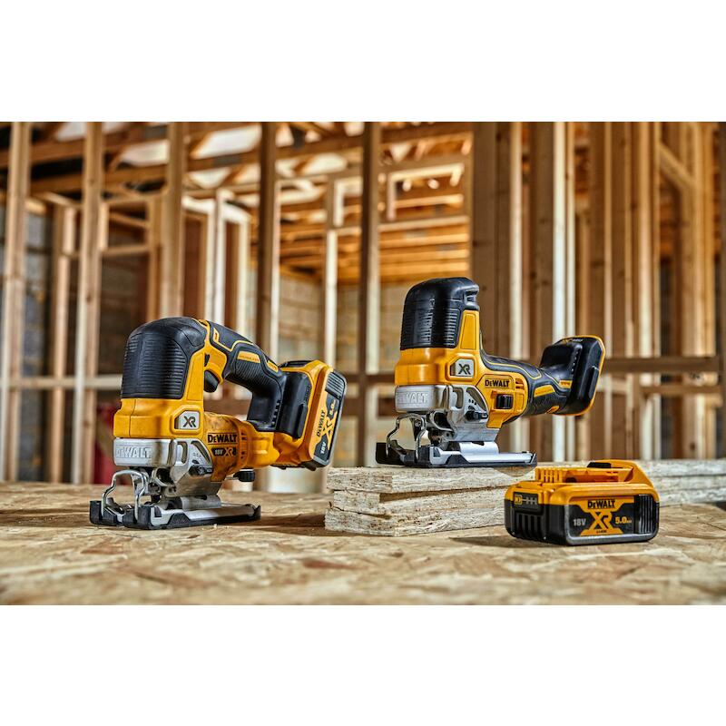 ACCUDECOUPEERZAAG 18V/BODY  DCS335N         DEWALT