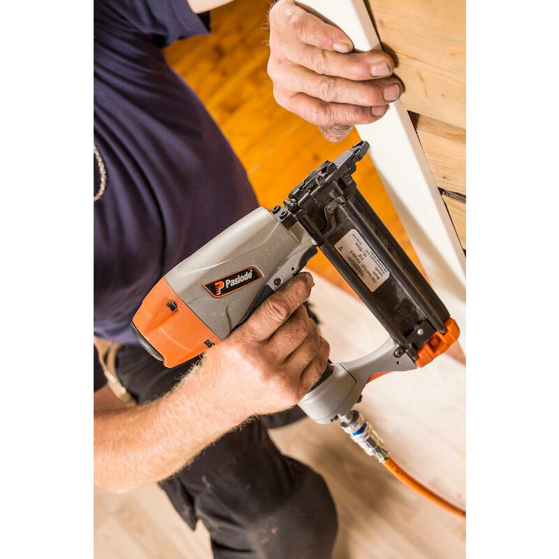 Paslode - Pneumatic finish nailer with compressor - FN1850.2 - ProLine 160 - ø 1.2 mm - 16–50 mm - 02827333