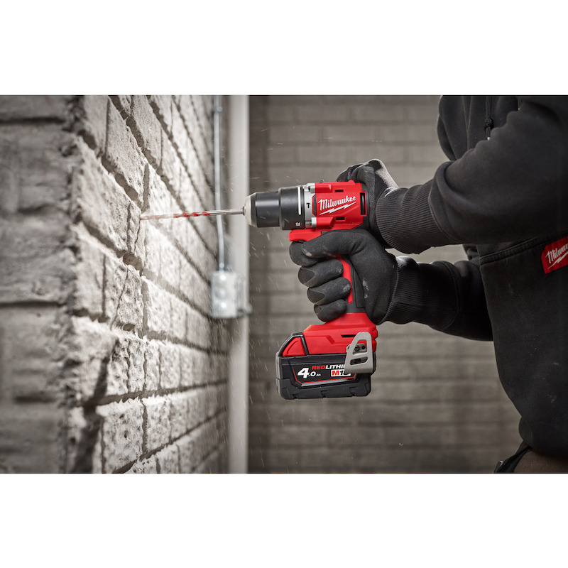 PERCEUSE A PERC.18V/2X4AH   M18 BLPDRC-402CCOFFRE)