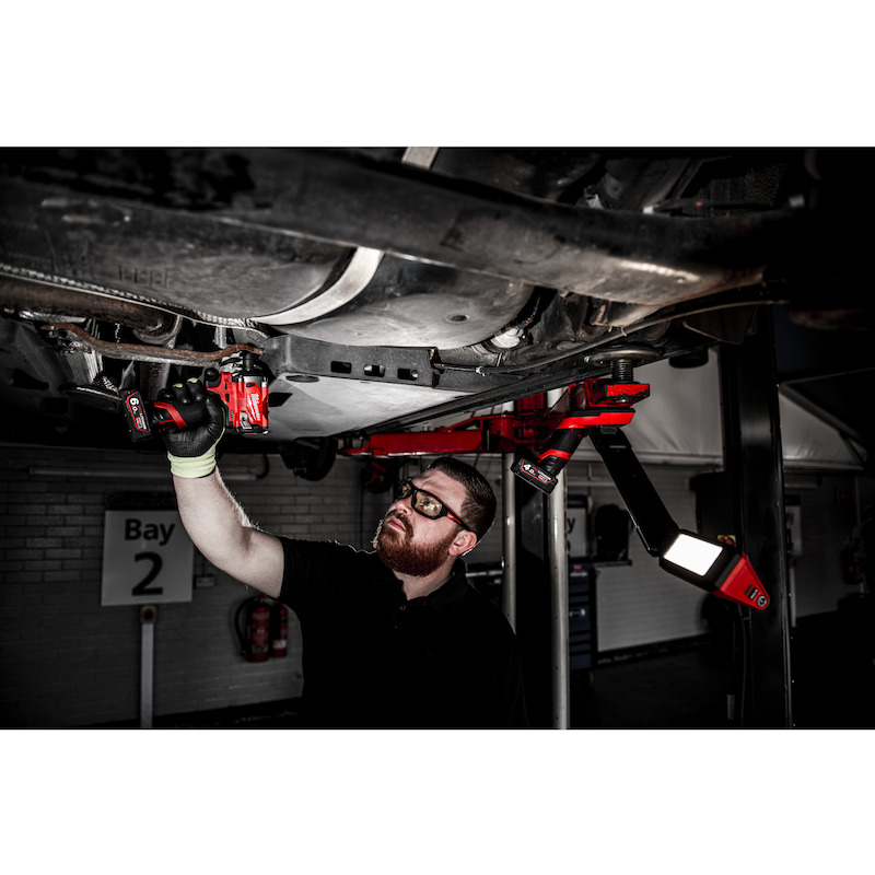 LAMPE SOUS CHASSIS          M12 UCL      MILWAUKEE