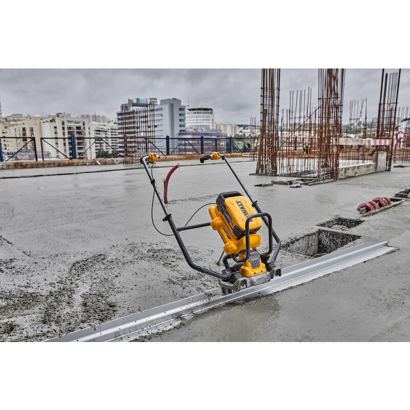 REGLE VIBR.BETON 54V/BODY   DCPS330N        DEWALT
